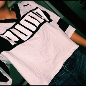 PUMA SHORT SLEEVE TEE✨